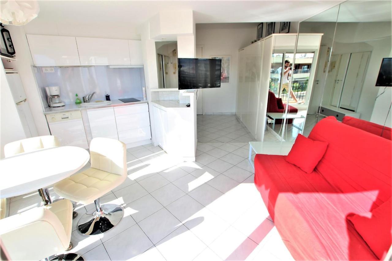Nice Apartment Last Floor With Terrace And Clear View On The Sea Cannes Kültér fotó