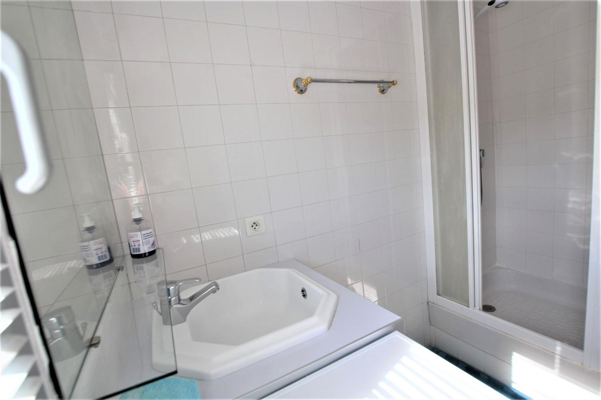Nice Apartment Last Floor With Terrace And Clear View On The Sea Cannes Szoba fotó